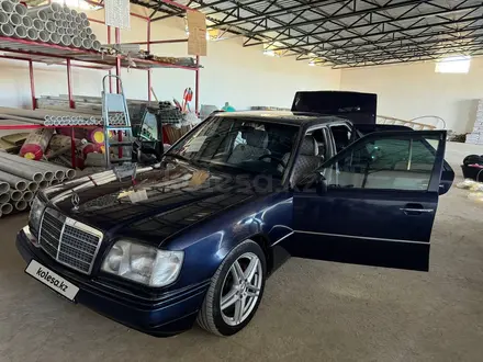 Mercedes-Benz E 280 1995 года за 2 800 000 тг. в Тараз – фото 14