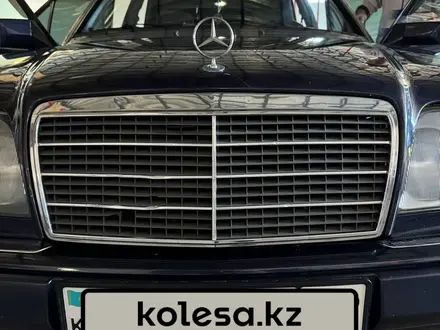 Mercedes-Benz E 280 1995 года за 2 800 000 тг. в Тараз