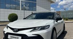 Toyota Camry 2021 года за 15 800 000 тг. в Караганда – фото 4