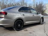 Volkswagen Polo 2021 года за 8 700 000 тг. в Астана – фото 2