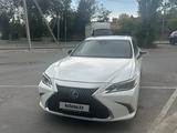 Lexus ES 250 2019 года за 20 000 000 тг. в Шымкент
