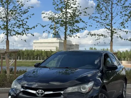 Toyota Camry 2016 года за 7 990 000 тг. в Астана – фото 2