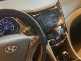 Hyundai Sonata 2010 года за 4 500 000 тг. в Атырау – фото 4