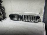 Решетка радиатора bmw 5 series G30 за 40 000 тг. в Караганда