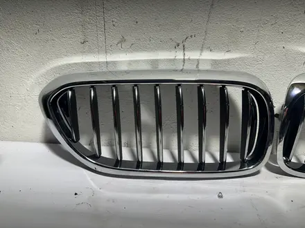 Решетка радиатора bmw 5 series G30 за 40 000 тг. в Караганда – фото 3