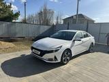 Hyundai Elantra 2023 года за 11 800 000 тг. в Актобе – фото 3