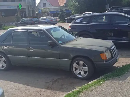 Mercedes-Benz E 260 1989 года за 1 150 000 тг. в Алматы – фото 11