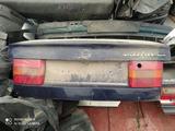 Крышка багажника Passat B4 за 15 000 тг. в Алматы
