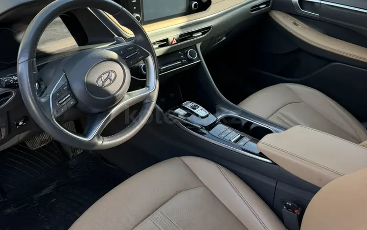 Hyundai Sonata 2021 года за 12 000 000 тг. в Актау