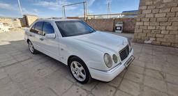 Mercedes-Benz E 320 1999 года за 3 500 000 тг. в Жанаозен – фото 2