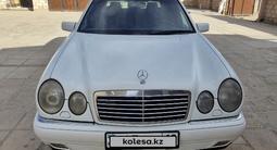 Mercedes-Benz E 320 1999 года за 3 500 000 тг. в Жанаозен – фото 3