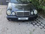 Mercedes-Benz E 320 1999 года за 3 000 000 тг. в Астана