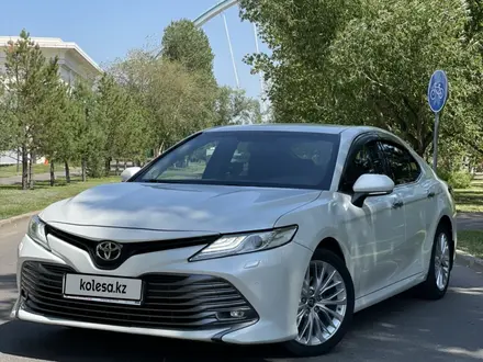 Toyota Camry 2019 года за 12 900 000 тг. в Астана – фото 3