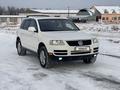 Volkswagen Touareg 2004 года за 5 850 000 тг. в Алматы – фото 6