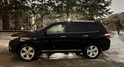 Toyota Highlander 2011 года за 12 300 000 тг. в Астана