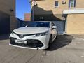 Toyota Camry 2020 года за 12 500 000 тг. в Актобе – фото 11