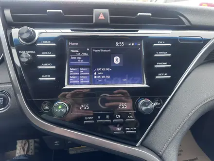 Toyota Camry 2020 года за 12 500 000 тг. в Актобе – фото 19