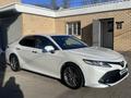 Toyota Camry 2020 года за 12 500 000 тг. в Актобе