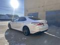 Toyota Camry 2020 года за 12 500 000 тг. в Актобе – фото 8