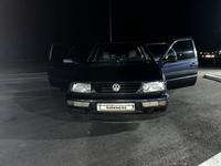 Volkswagen Vento 1992 годаfor1 150 000 тг. в Караганда