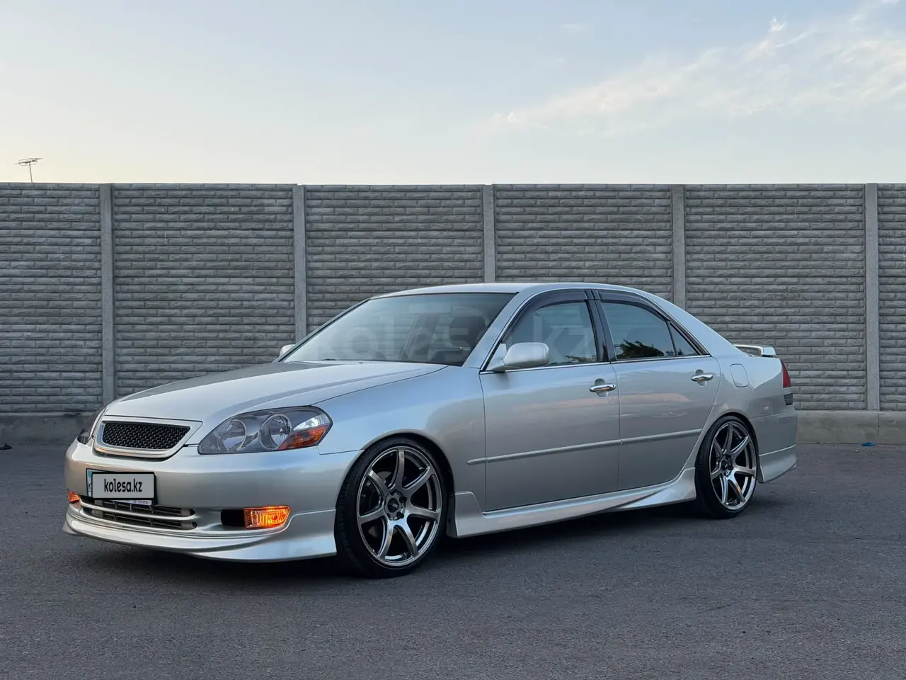 Toyota Mark II, 2000
