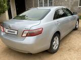 Toyota Camry 2006 года за 2 800 000 тг. в Атырау – фото 3