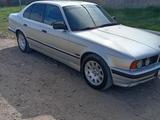 BMW 520 1993 года за 1 600 000 тг. в Шу – фото 3