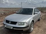 Volkswagen Passat 1997 годаүшін2 500 000 тг. в Сатпаев