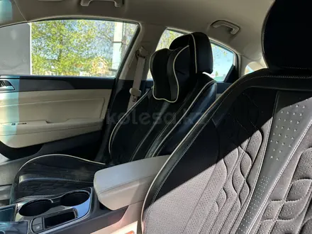 Hyundai Sonata 2019 года за 7 800 000 тг. в Актобе – фото 16