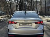 Hyundai Accent 2023 годаүшін7 300 000 тг. в Алматы – фото 3