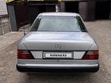 Mercedes-Benz E 280 1995 года за 3 300 000 тг. в Астана – фото 3
