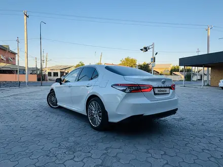 Toyota Camry 2023 года за 15 900 000 тг. в Шымкент – фото 7