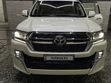 Toyota Land Cruiser 2021 года за 53 000 000 тг. в Шымкент
