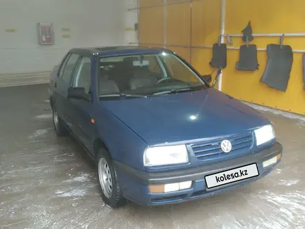 Volkswagen Vento 1993 года за 1 550 000 тг. в Уральск