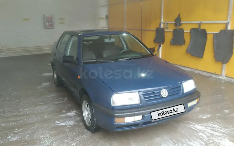 Volkswagen Vento 1993 года за 1 550 000 тг. в Уральск