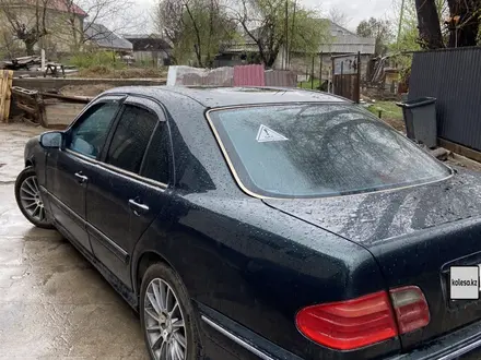 Mercedes-Benz E 280 1996 года за 2 850 000 тг. в Алматы – фото 5