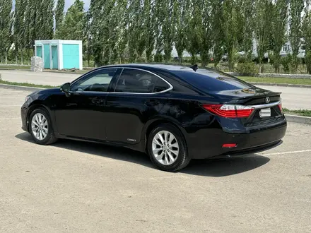 Lexus ES 300h 2013 года за 9 500 000 тг. в Актобе – фото 5