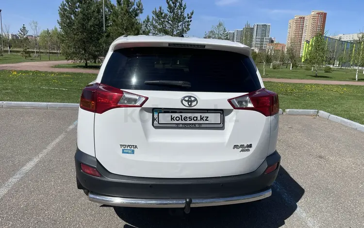 Toyota RAV4 2013 года за 8 500 000 тг. в Астана