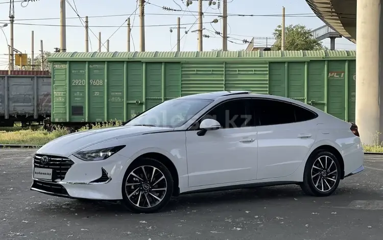 Hyundai Sonata 2022 года за 12 200 000 тг. в Алматы