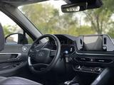 Hyundai Sonata 2022 года за 12 500 000 тг. в Алматы – фото 3