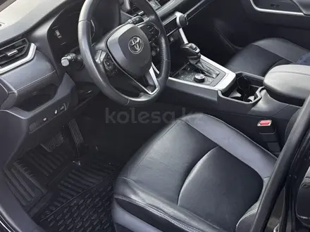 Toyota RAV4 2020 года за 12 900 000 тг. в Алматы – фото 9