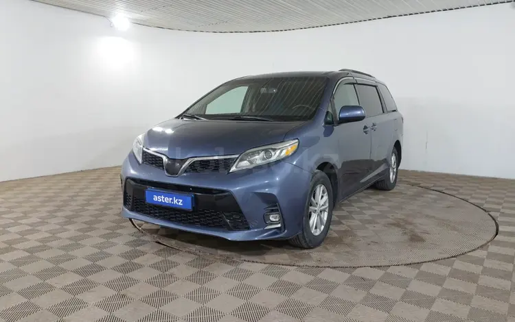 Toyota Sienna 2016 года за 9 460 000 тг. в Шымкент