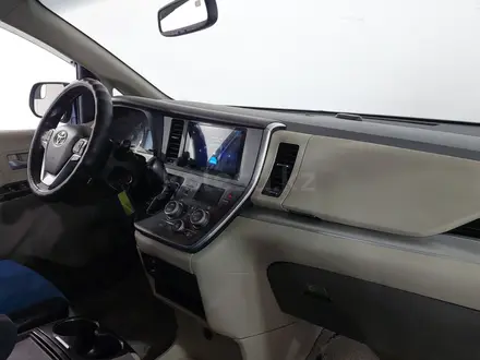 Toyota Sienna 2016 года за 9 460 000 тг. в Шымкент – фото 15