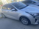 Kia Rio 2021 года за 7 100 000 тг. в Атырау