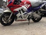 Honda  CBR 600F 1998 годаүшін1 600 000 тг. в Алматы
