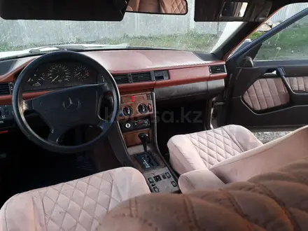 Mercedes-Benz E 300 1988 года за 1 200 000 тг. в Щучинск – фото 5