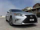 Lexus ES 300h 2015 года за 10 200 000 тг. в Актау