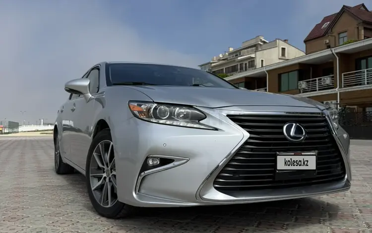 Lexus ES 300h 2015 годаүшін10 200 000 тг. в Актау