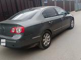 Volkswagen Passat 2006 годаfor2 750 000 тг. в Алматы – фото 2