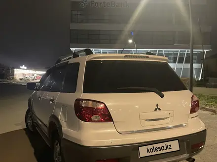 Mitsubishi Outlander 2005 года за 4 500 000 тг. в Атырау – фото 2